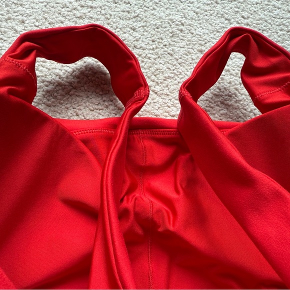 Abercrombie & Fitch YPB sculptLUX Square Neck Slim Tank Top Crop Tee Red Medium - Picture 8 of 8